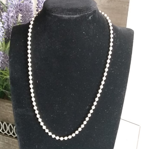 NECKLACE - Picture 2 of 4